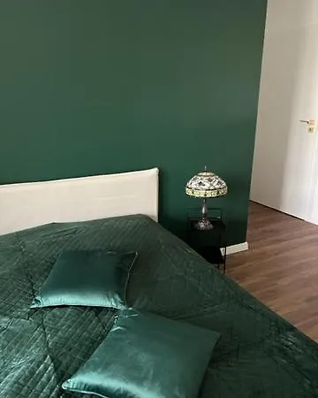 Mieszkaj U Marty W Grodku アパート