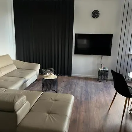 Mieszkaj U Marty W Grodku יאבורזנו